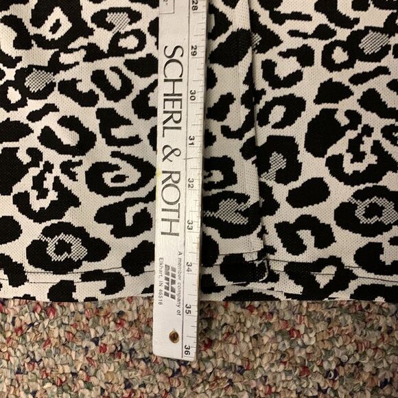Marc New York Black White Leopard Cheetah Print Cardigan Sweater Coat Sz M - Picture 9 of 10